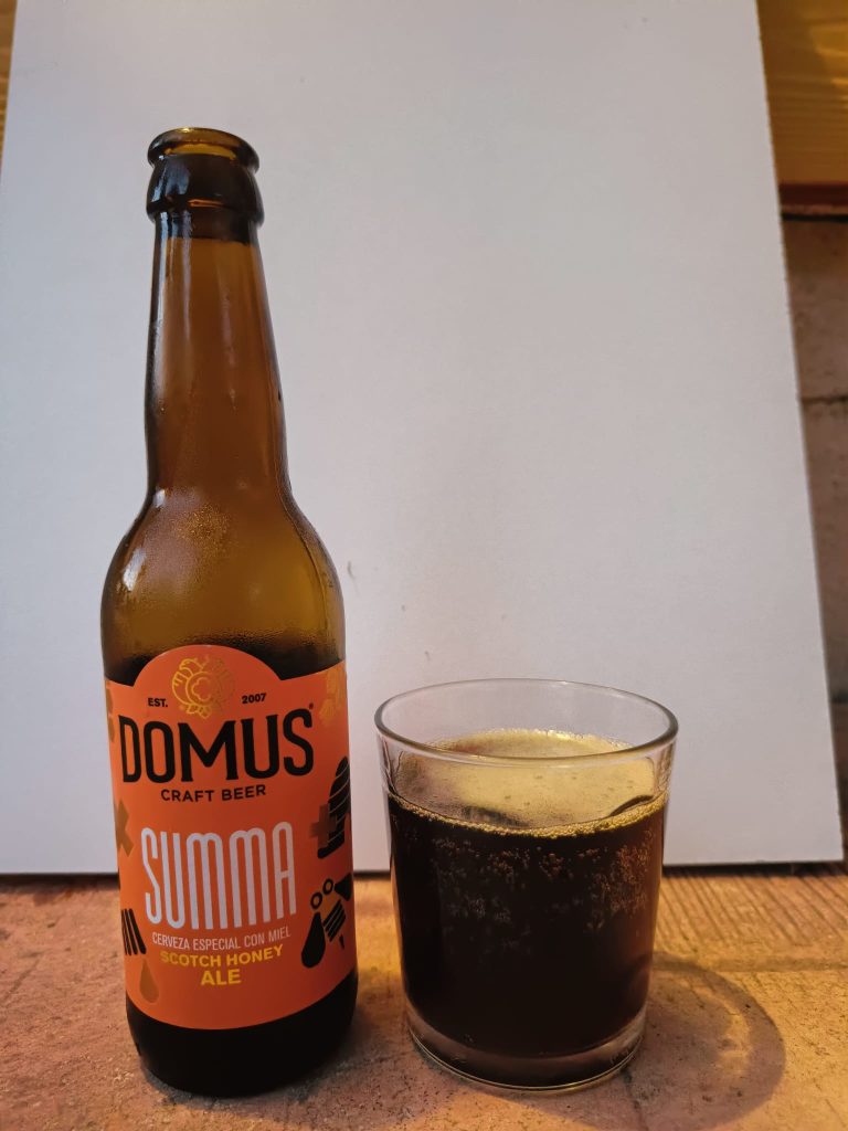Cerveza SUMMA de Cervezas Domus