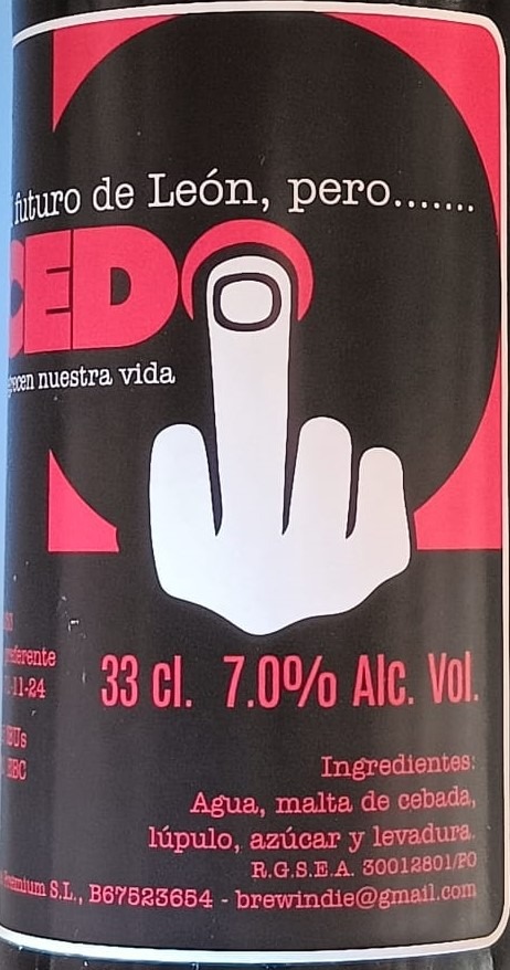 Imagen de la etiqueta NO CEDO v2 que muestra toda la información legal