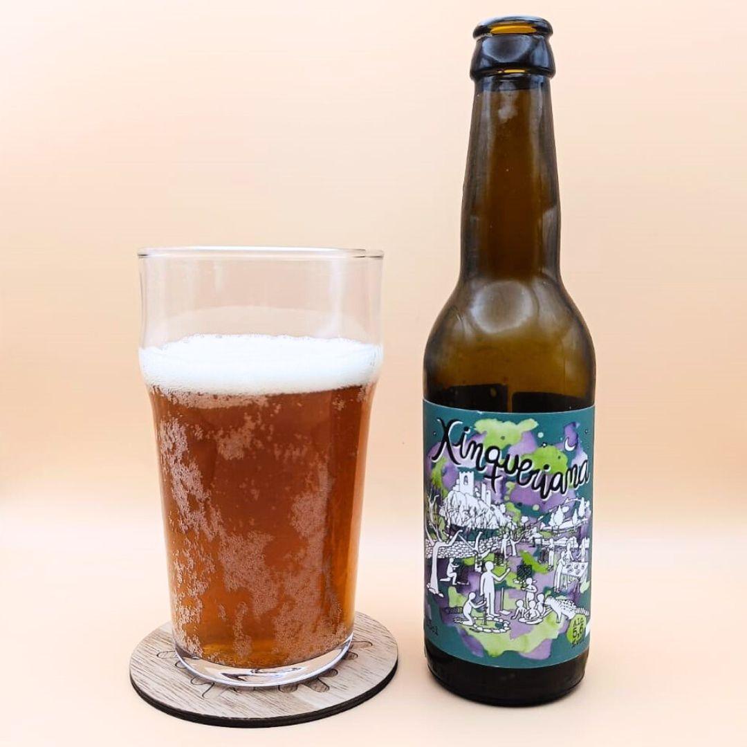 Imagen de la cerveza Xinqueriana que muestra el producto servido