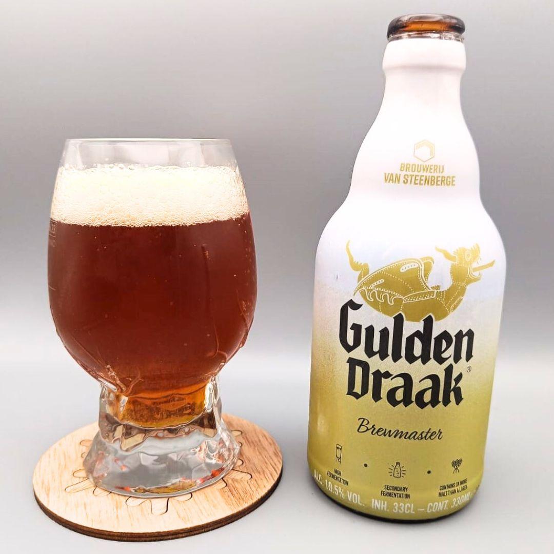 Imagen de la cerveza Gulden Draak Brewmaster que muestra el producto servido
