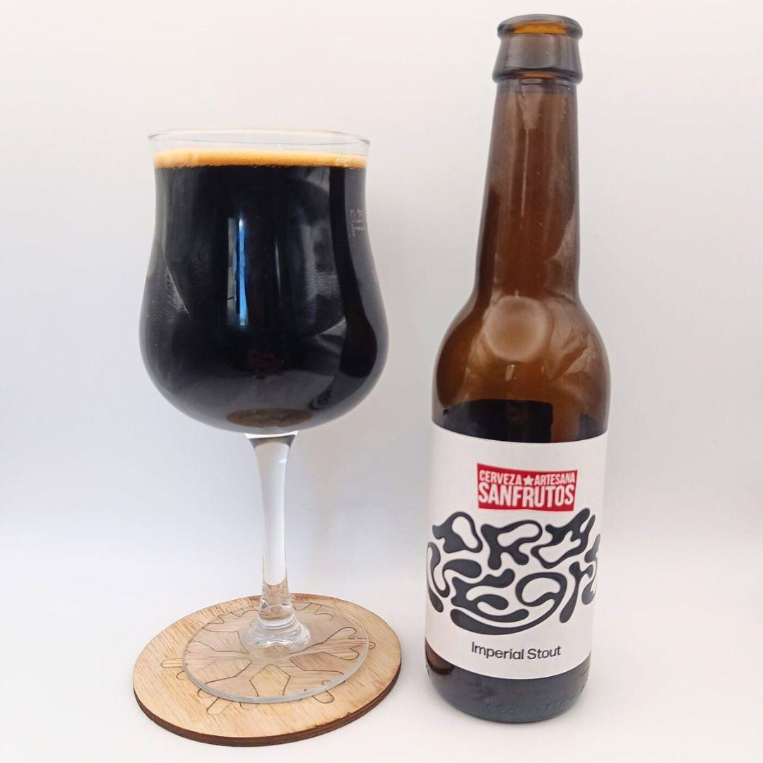 Imagen de la cerveza Oro Negro que muestra el producto servido