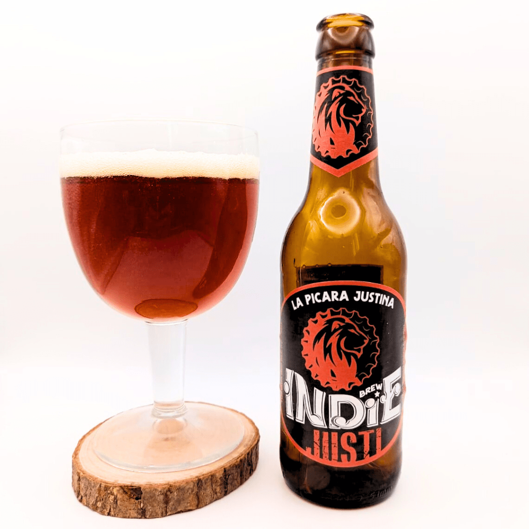 Imagen de la cerveza La Pícara Justina que muestra el producto servido