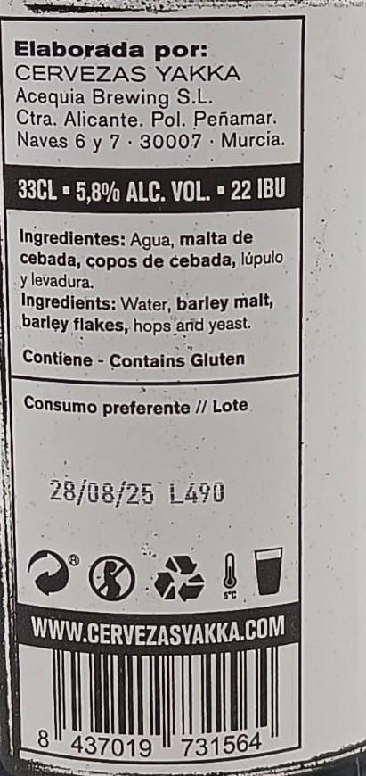 Imagen de la etiqueta Black Lager que muestra toda la información legal