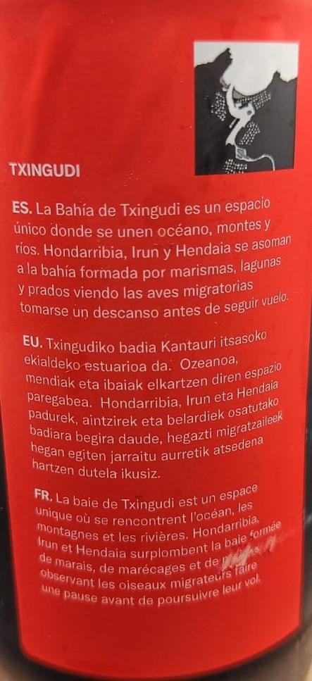 Imagen de la etiqueta Txingudi que muestra toda la información legal