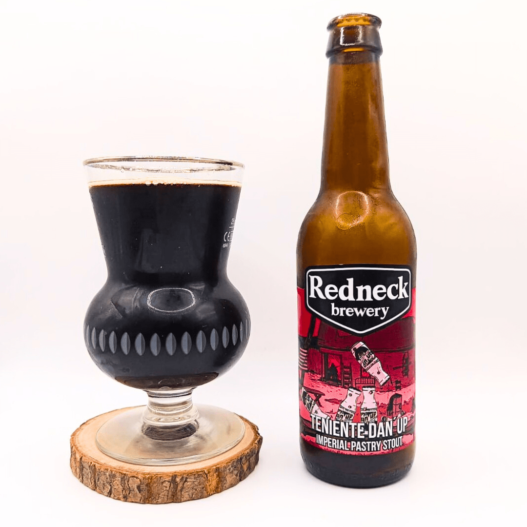 Imagen de la cerveza Teniente Dan’Up que muestra el producto servido
